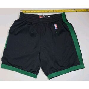 Nike Team Boston Celtics 63 Heavy Warm Up Basketball Shorts Vintage‎ 90s Mens XL